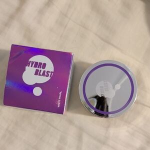 Uoma Hydro Blast Finishing Powder White Pearl